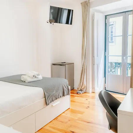 Homestay - Elevador Da Bica *
