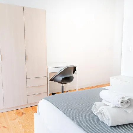 - Elevador Da Bica Homestay