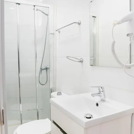 Homestay - Elevador Da Bica
